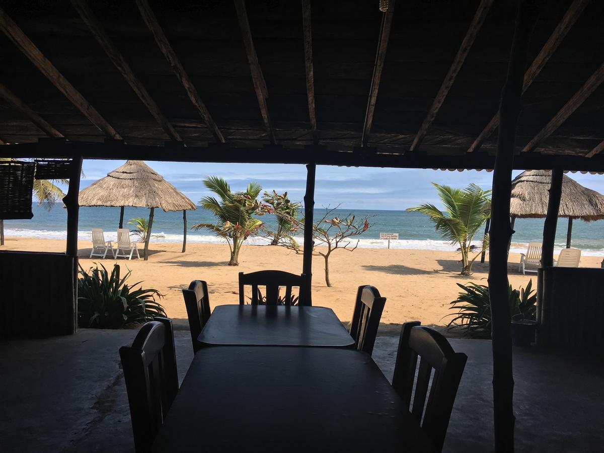 The Akwidaa Inn Exterior foto